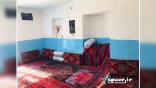 نمای داخل اتاق اقامتگاه بوم گردی تریفه - روستای دولاب - سنندج - کردستان